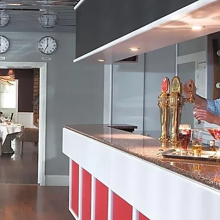 L'etoile D'or شومونت